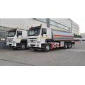 SINOTRUCK 10-wheel 25,000 litres Petroleum Delivery Truck