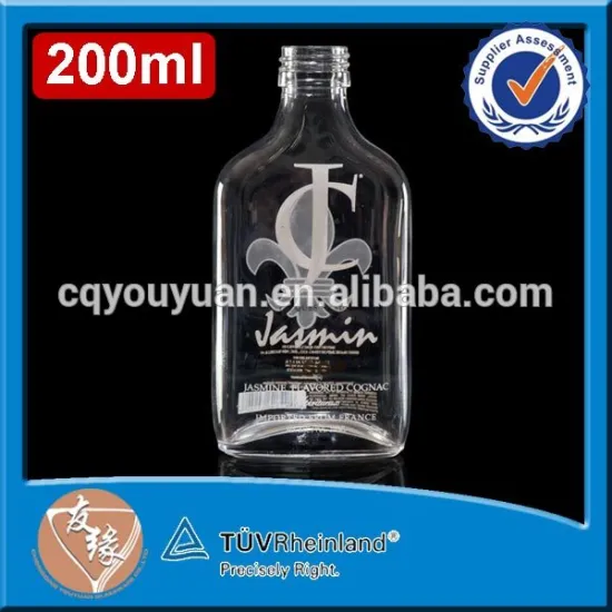 China online hot sale 200ml fine white glass screw top spirits flask glass flat bottle