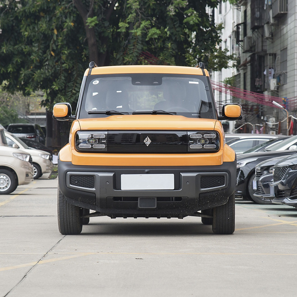 Fashion car Baojun Yueye
