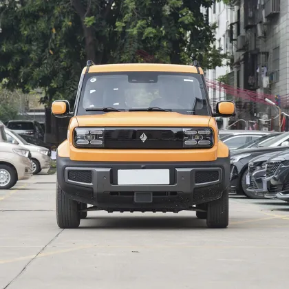 Fashionable car Baojun Yueye