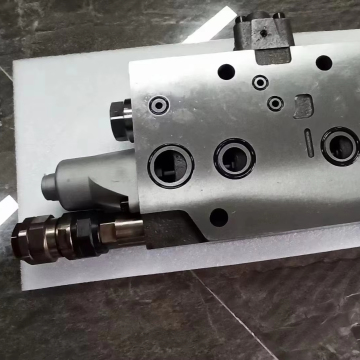 Circuit Breaker Control Valve for PC200-7/8 and PC300-7/8