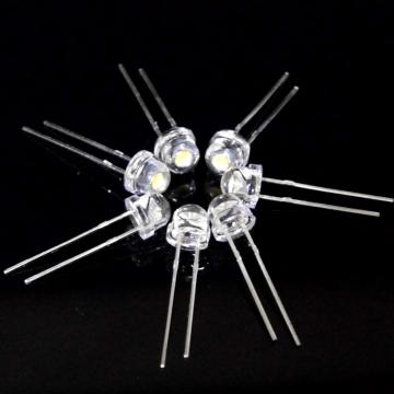 Pure White 5mm Straw Hat LED 7-8lm