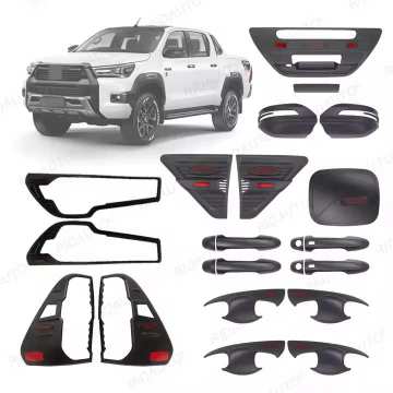 Hilux 2021用の4x4アクセサリークロムキット