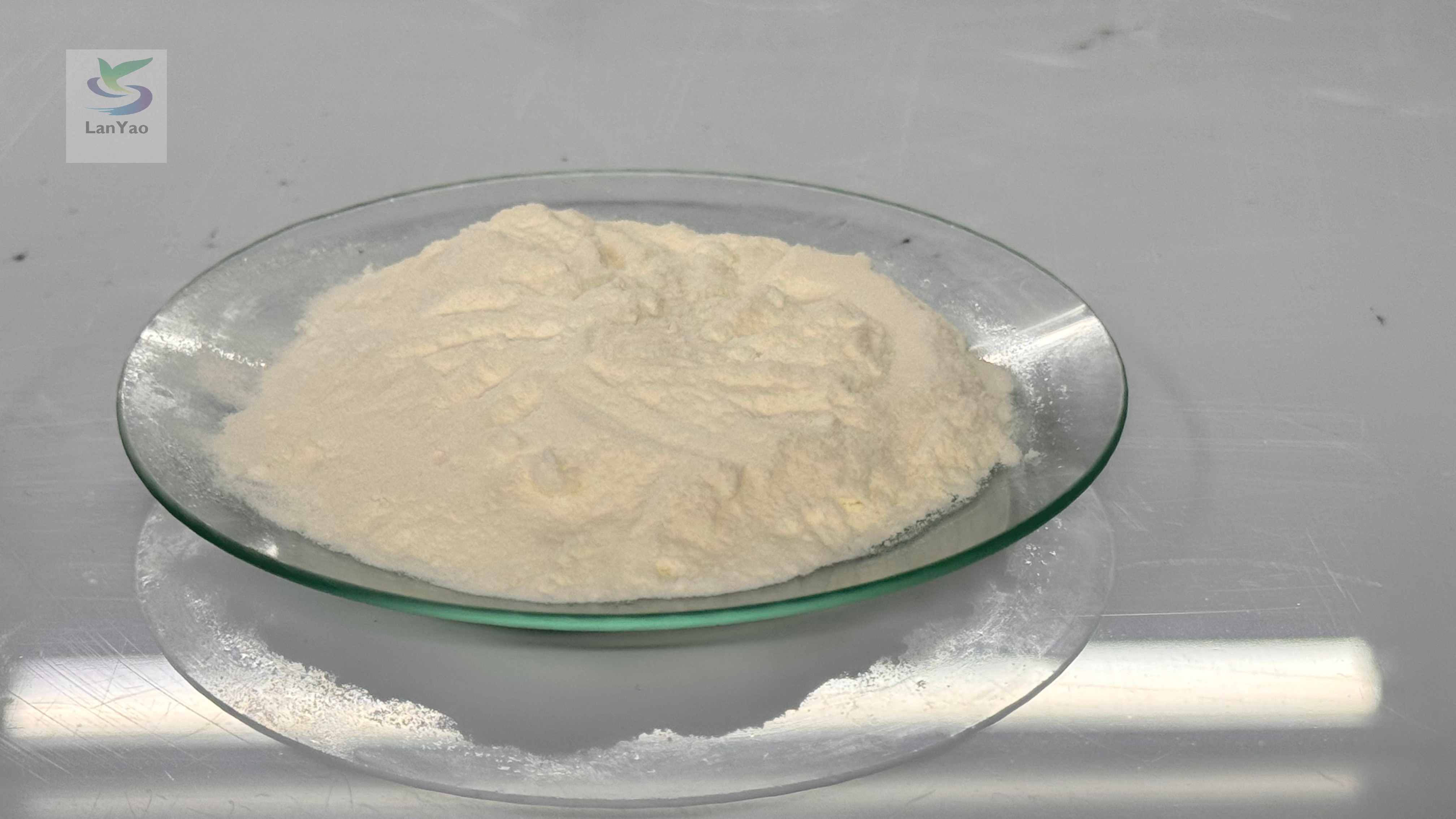 Gelbliches Pulvergerinnungsmittel zur Trinkwasserreinigung