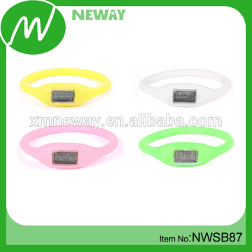 2016 Customized Sports Silicone Pedometer Bracelet