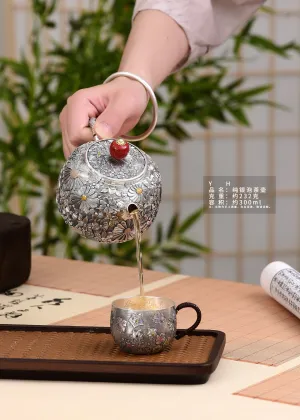 Luxury Silver Tea Pot Featuring Floral Motifs