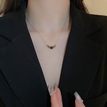 Elegante collana di trifoglio gemme in ottone in ottone in ottone