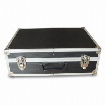 Aluminum Tool Case with Tool Pallet and Dividers Inside