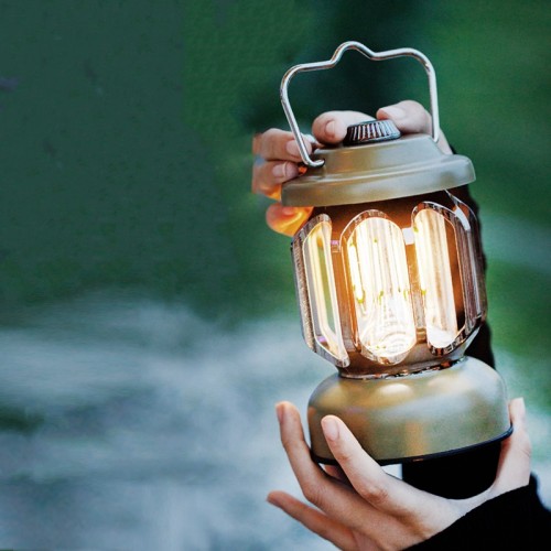 રિચાર્જ રેટ્રો મેટલ કેમ્પિંગ લાઇટ પોર્ટેબલ વોટરપોર આઉટડોર આઉટડોર ટેન્ટ લાઇટ ઇમરજન્સી લાઇટિંગ પાવર નિષ્ફળતા માટે