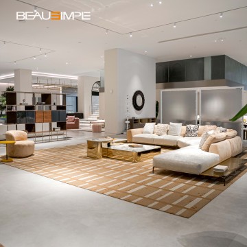 Modulares Sofa Viktoria aus italienischem Leder mit goldfarbenen Beinen