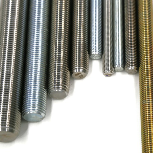 Parafuso prisioneiro de haste roscada de aço carbono