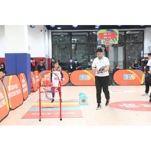 baldosas deportivas al aire libre de la cancha de baloncesto