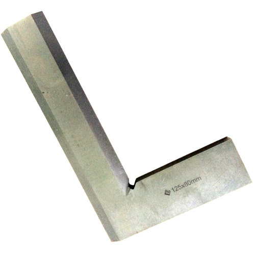 Beveled Edge Square Made From Carbon Steel DIN 875