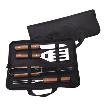 4 Pieces Wholesale Easy Carrying BBQ Tool Set in Nylon Bag, OEM Orders Accepted
