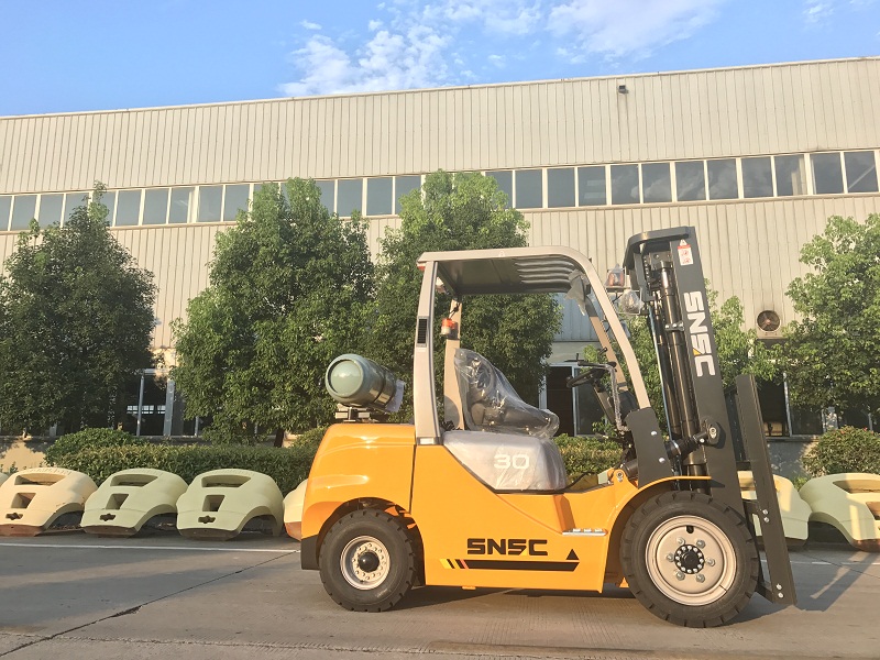 3 Ton LPG Forklift