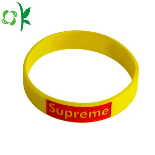 Umum Desain Silikon Permen Warna Debossed Gelang Sederhana