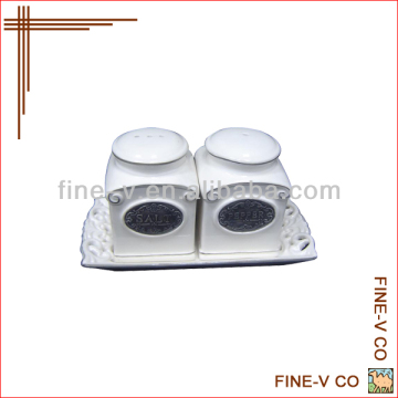 Hot sale ceramic pepper salt set