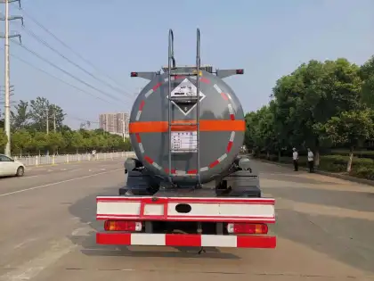 FAW Chemical tanker truck