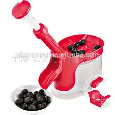 Hot sale plastic kitchen gadget cherry pitter