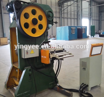 Hydraulic punching holes machine with servo feeding system