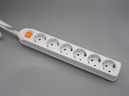 YS 4/5/6 German Power Strip with Circuit Breaker