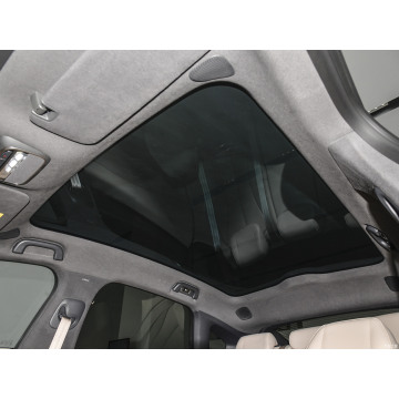 Luxury electric car Xpeng P7