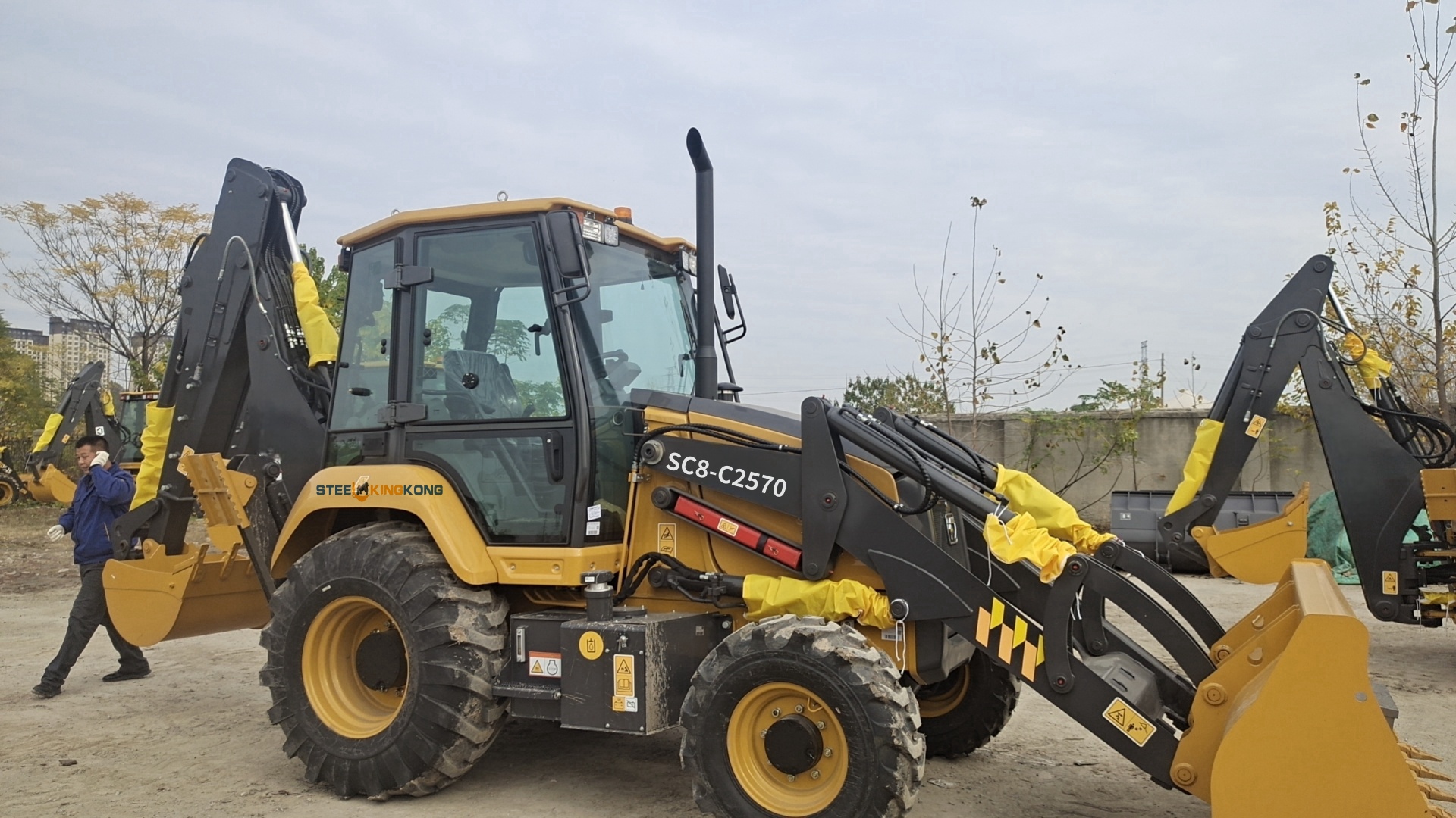BACKHOE LOADER