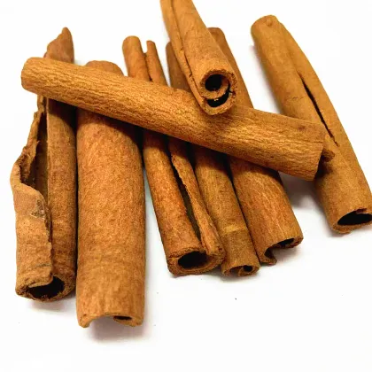 High-Quality Chinese Cinnamon Sticks: Dried Cassia Cinnamon Rolls