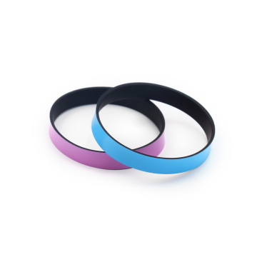 Benutzerdefinierte Regenbogen -Siliziumarmbänder: Drücken Sie Ihren Stolz mit personalisierten Armbändern mit Logo aus