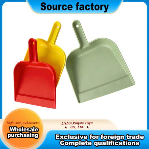 Anak-anak Berpura-pura Bermain Aksesori Pengki Pembersih