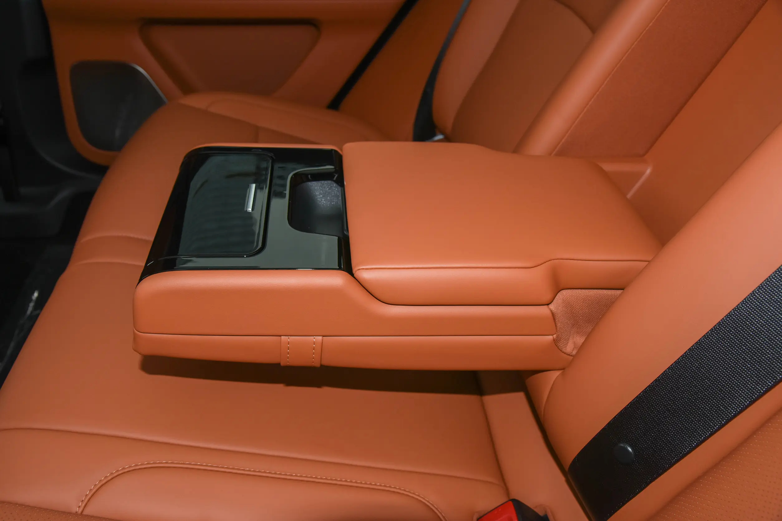 2025 Extended Range Ultra Rear-Wheel Drive
