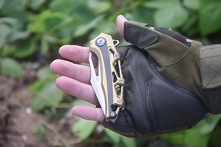 Super Quality Survival Folding Blade Knife