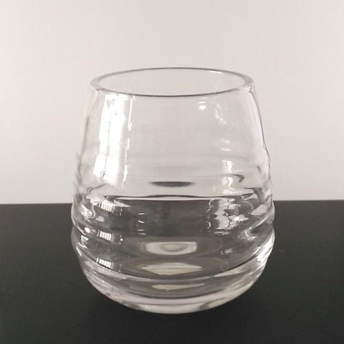 Verres clairs gobelet et verre à vin