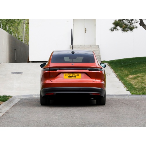 SUV electric NIO EC7 75kWh 490KM cu 4WD și 5 locuri