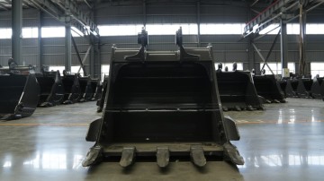 Benna durevole Hardox 400 per uso intensivo