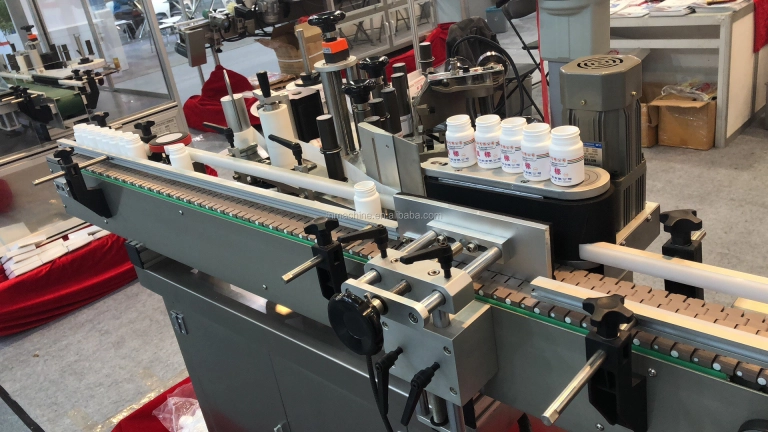 automatic labeling machine