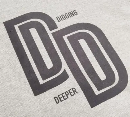 Men's pullover sweatshirt without hood