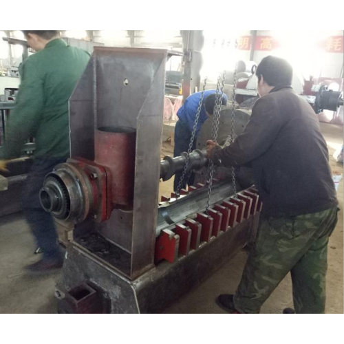 Continuous spiral oil press machine model 260