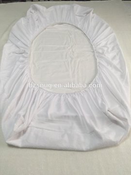 Crib mattress protector