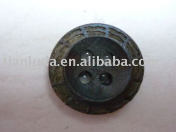 black 4 holes wooden buttons