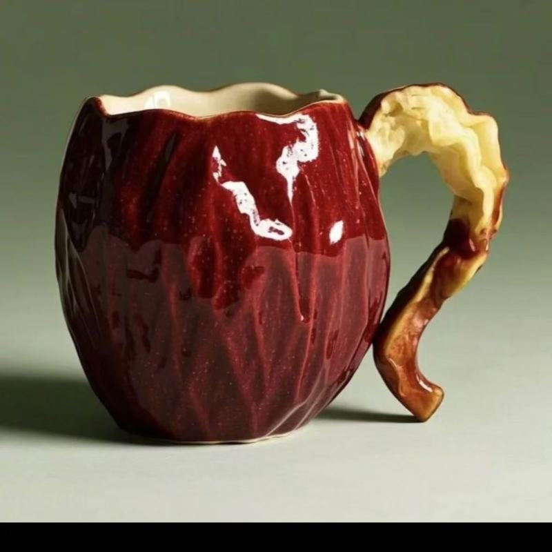 Creative Apple-Shaped Mug - Unique Drinkware