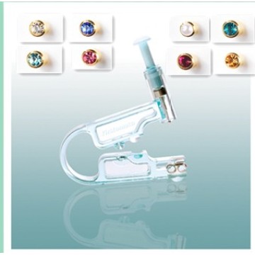 disposable ear piercing gun + 24k gold plate stud