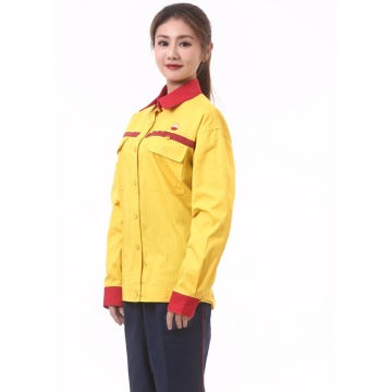 Suministro de fábrica uniforme amarillo atractivo con mangas largas