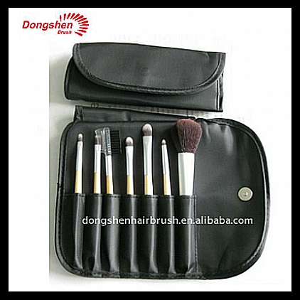 Beauty Travel Kit Of 7pcs Brushes With Case Boxed,makeup brushes free samples,cosmetics brushes