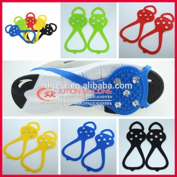 Snow supplies silicone rubber snowshoes for kids and adults