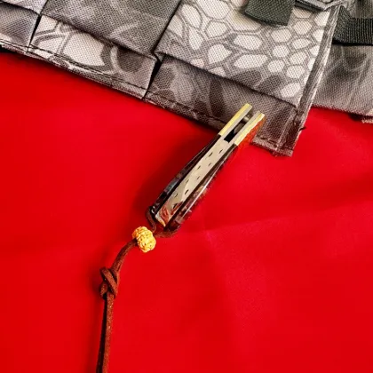 High Hardness Multifunctional Damascus Foldable Knife