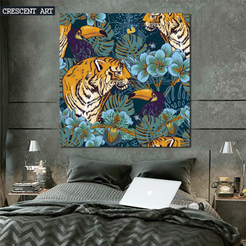 Canvas Print Tiger and Crow Picture