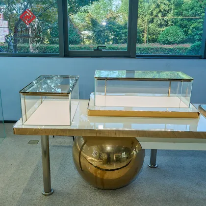 Gold Jewelry Store Display Counter