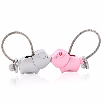 Keychain à double coeur à coeur double cochon