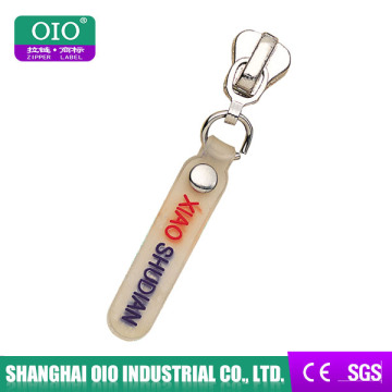 OIO Garment Zipper Puller Design With Black Puller and Logo